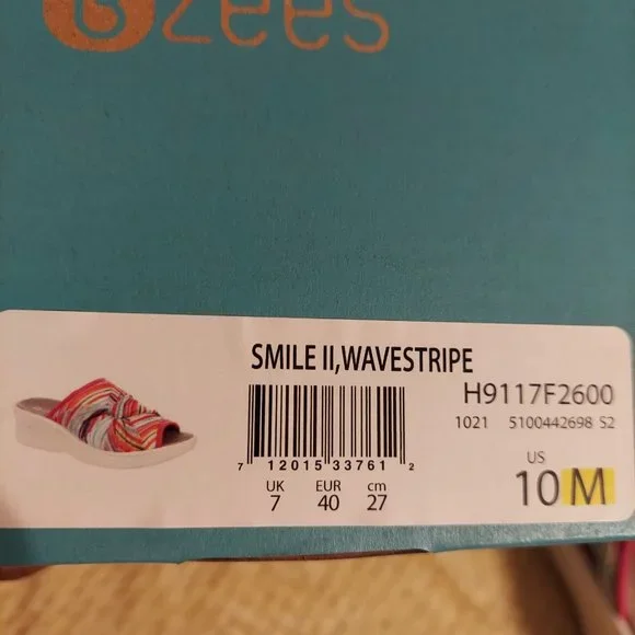 BZees colorful slide sandal - Picture 5 of 6